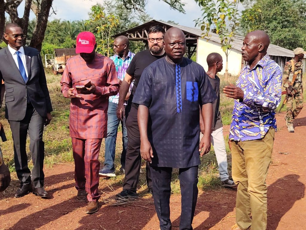 Info. Agri: CENTRAPALM : LE MINISTRE DE L’AGRICULTURE ET DU DÉVELOPPEMENT RURAL, PR EMMANUEL MBETID-BESSANE, ACCÉLÈRE LA RELANCE DU COMPLEXE POUR GARANTIR À LA POPULATION UNE HUILE DE PALME DE QUALITÉ